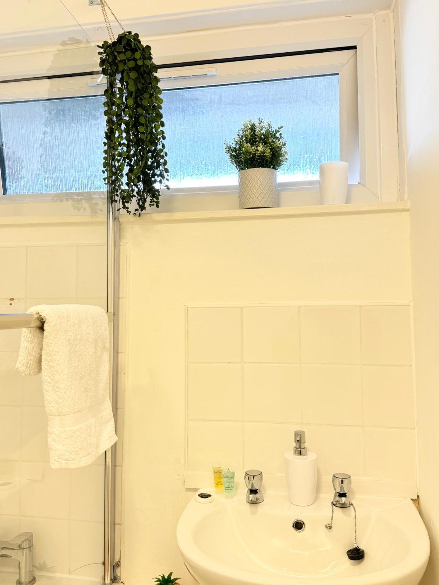 Stunning Apartment, Sleeps 4, Central London, 1 Bedroom, Zone 1, Kennington - Open For Business Stays, Long Stays And Families Relocating Exterior photo